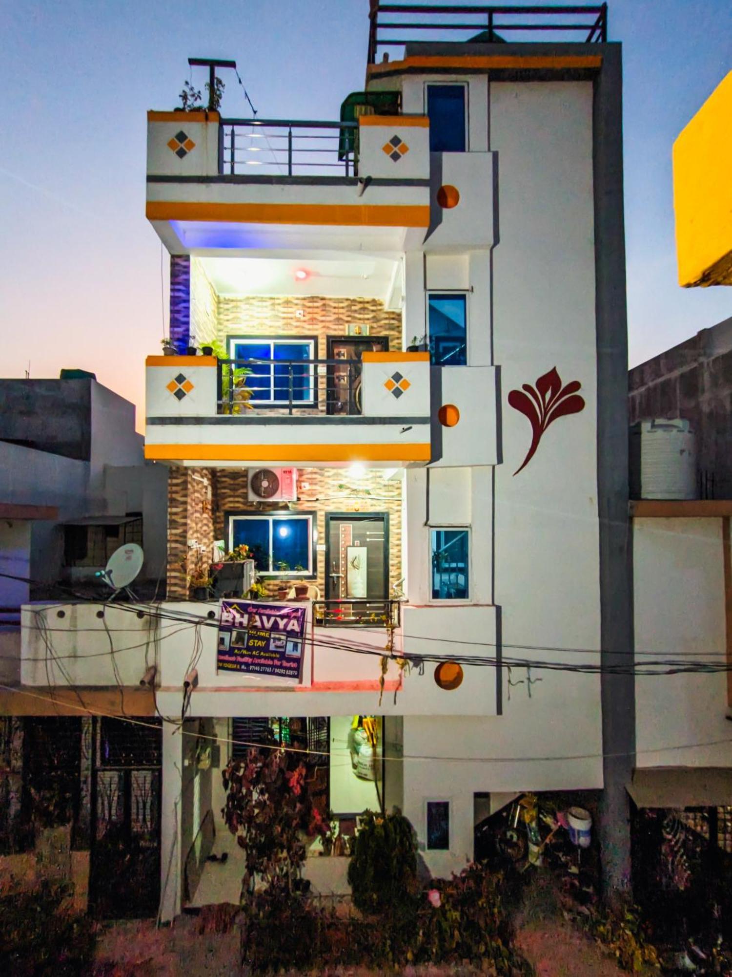 Bhavya Homestay Garudeshwar Exteriér fotografie