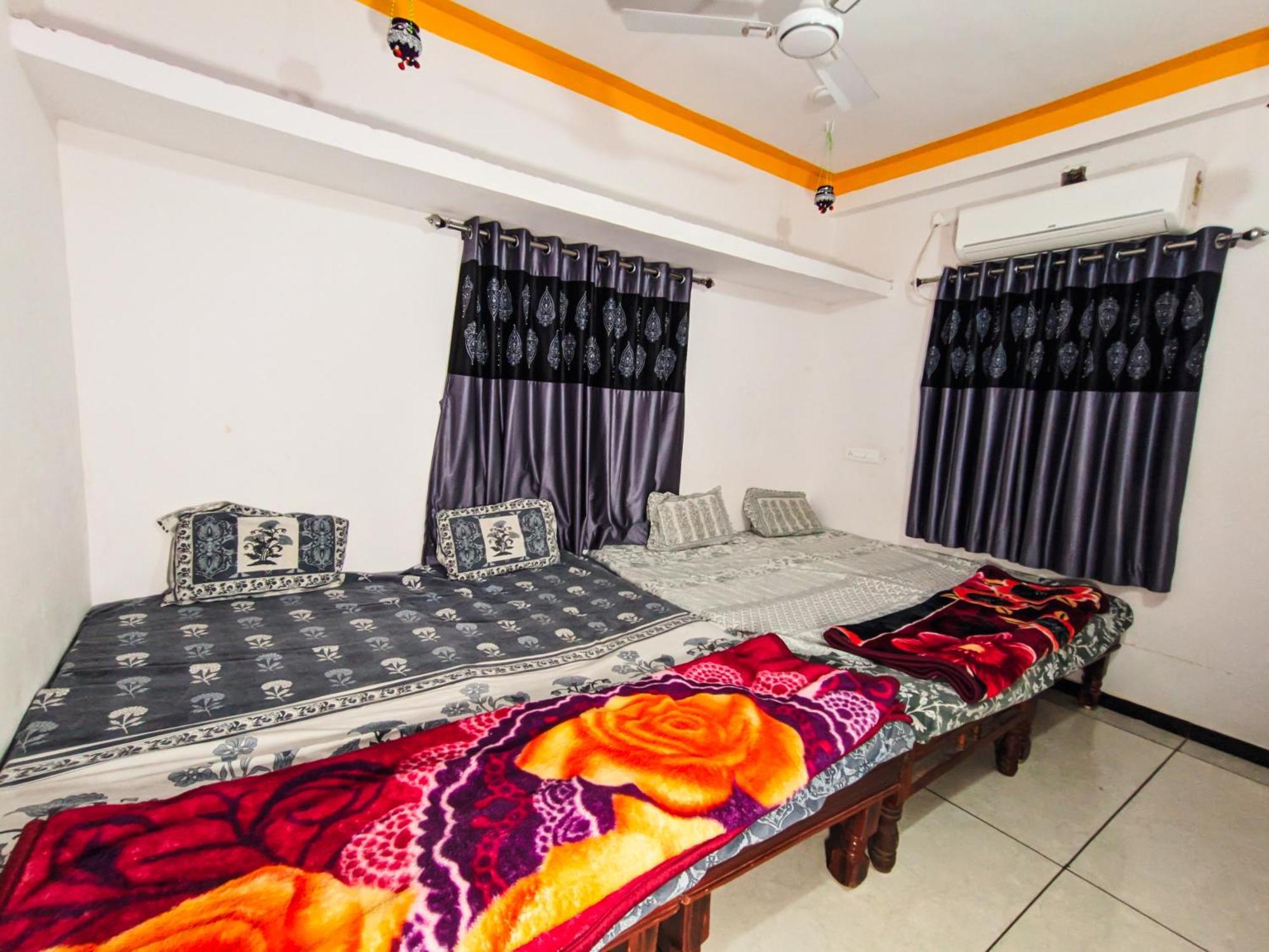 Bhavya Homestay Garudeshwar Exteriér fotografie