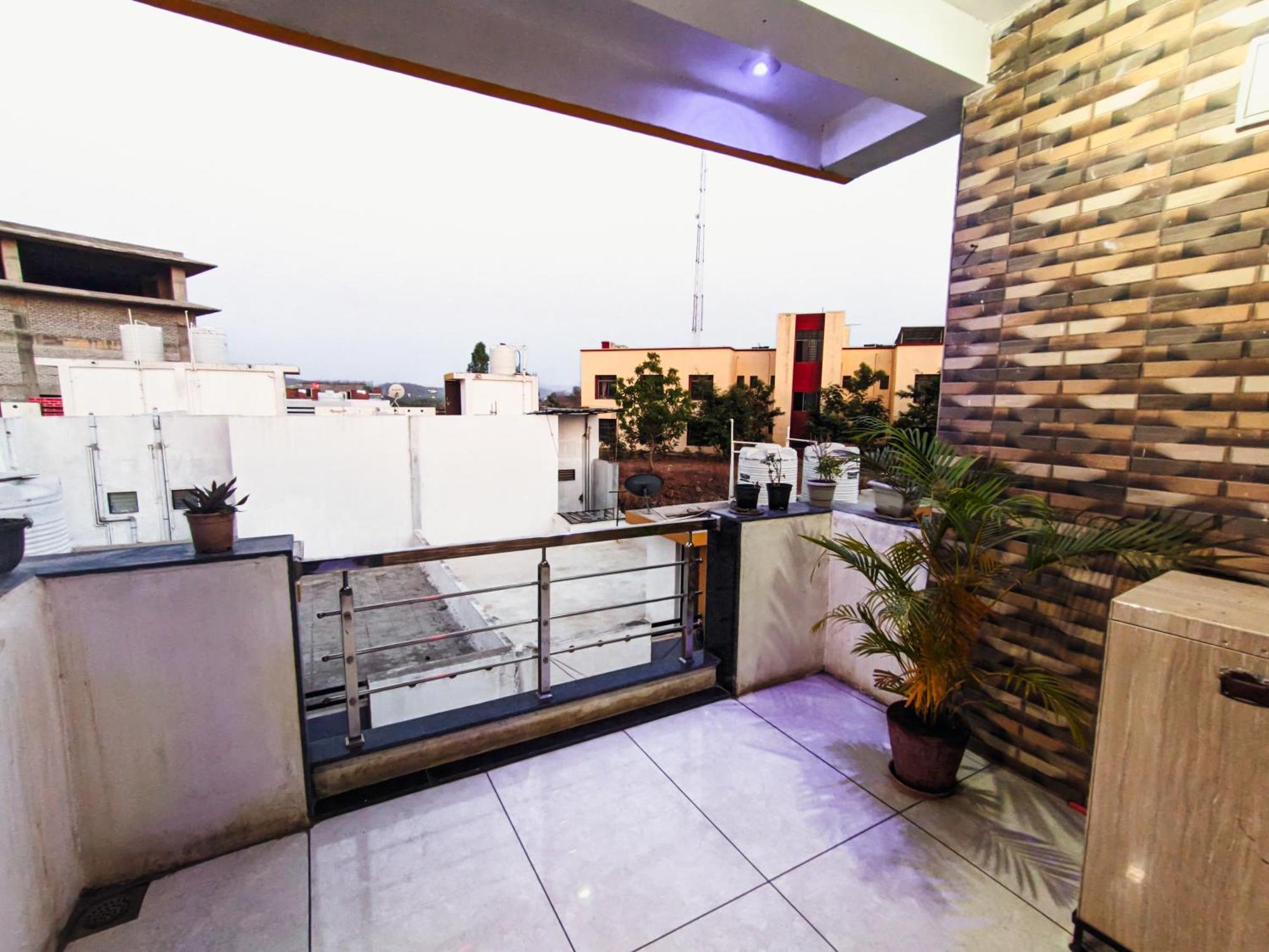 Bhavya Homestay Garudeshwar Exteriér fotografie